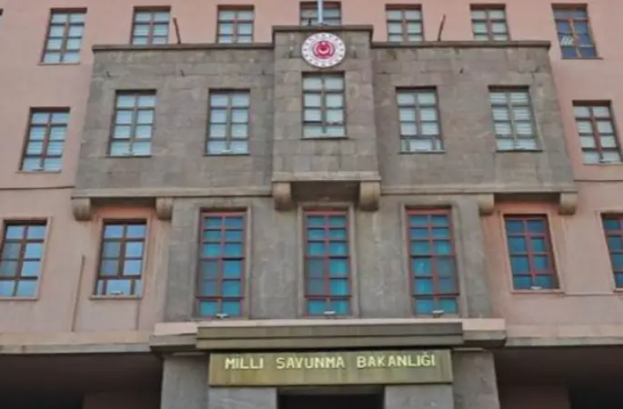 Suriye Eğitim ve Doktrin Komutanı Türkiye'deki askeri birlikleri ziyaret etti