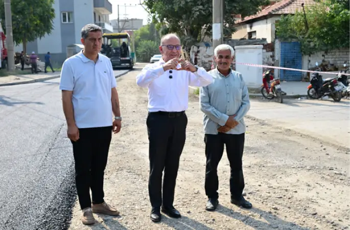 Turgutlu'da asfalt çalışmaları sürüyor