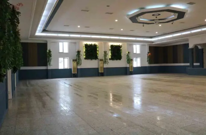 Yenipazar’da kışlık düğün salonu yenilendi