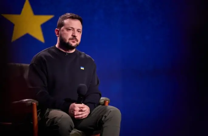 Zelenski, Ukrayna’nın bağımsızlığına adanan sergiyi ziyaret etti